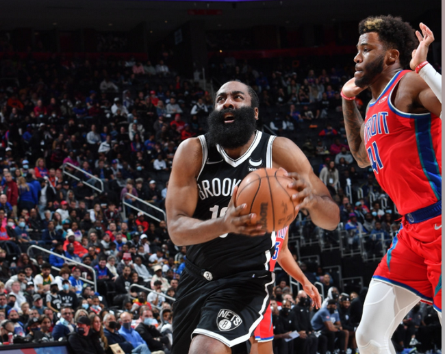  拉文压哨跳投公牛险胜活塞获三连胜