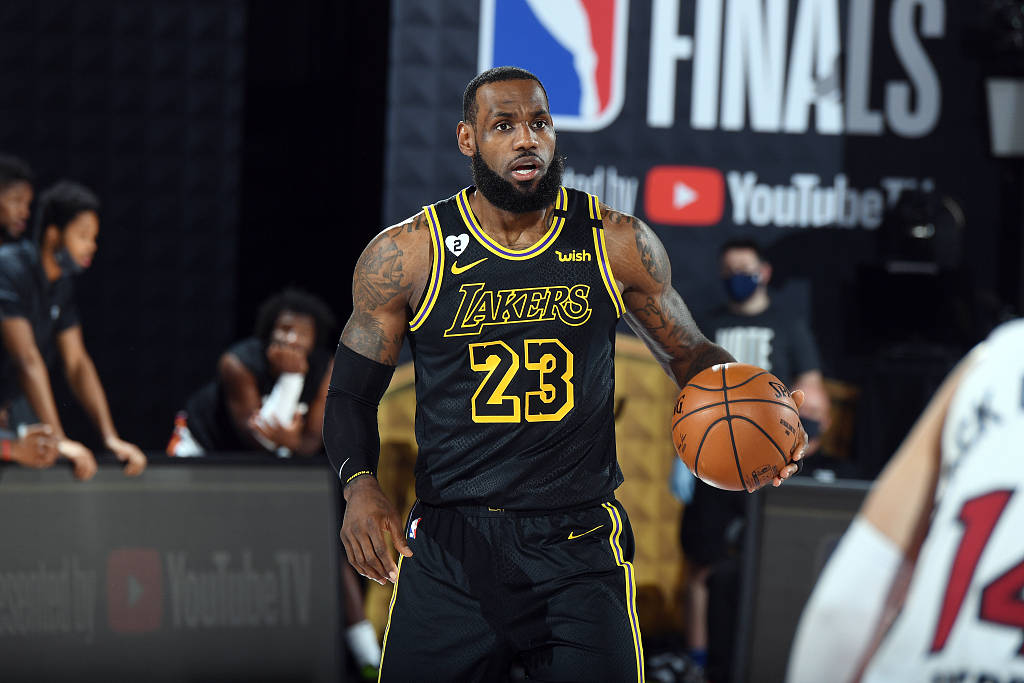  罗马锋线全面开花，穆里尼奥率队重返前三甲  