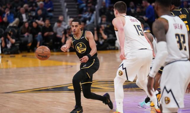  约基奇统治攻防两端，掘金主场大胜独行侠迎连胜